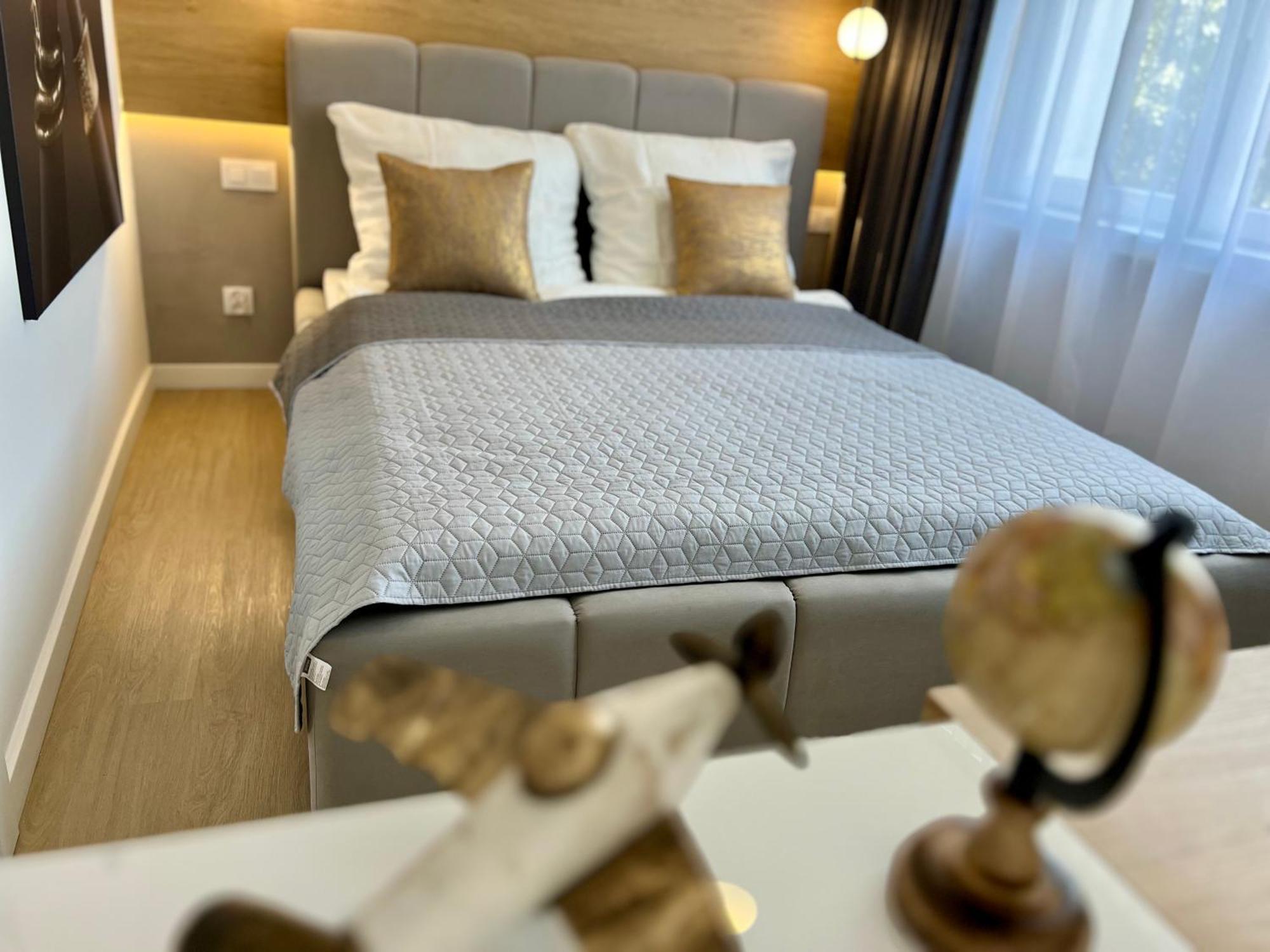 M&S Lux Apartments Kochanowskiego 罗兹 外观 照片