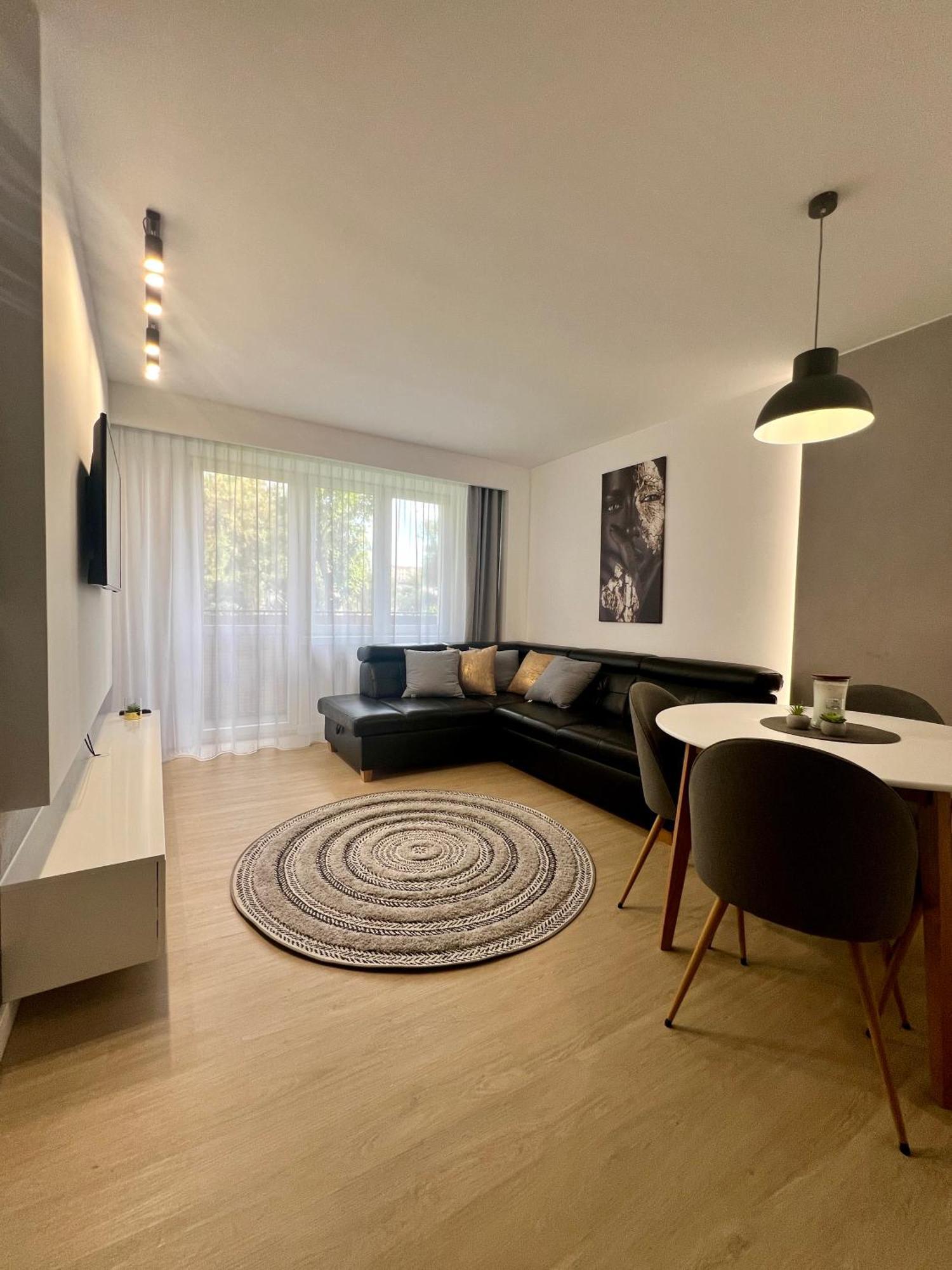 M&S Lux Apartments Kochanowskiego 罗兹 外观 照片
